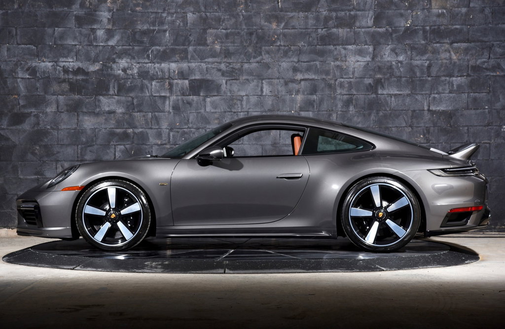 Porsche 992 Sport Classic