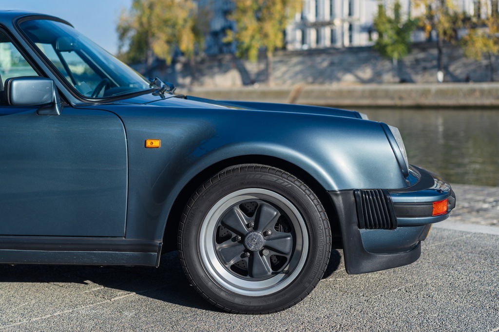 Porsche 911 Turbo 3.3