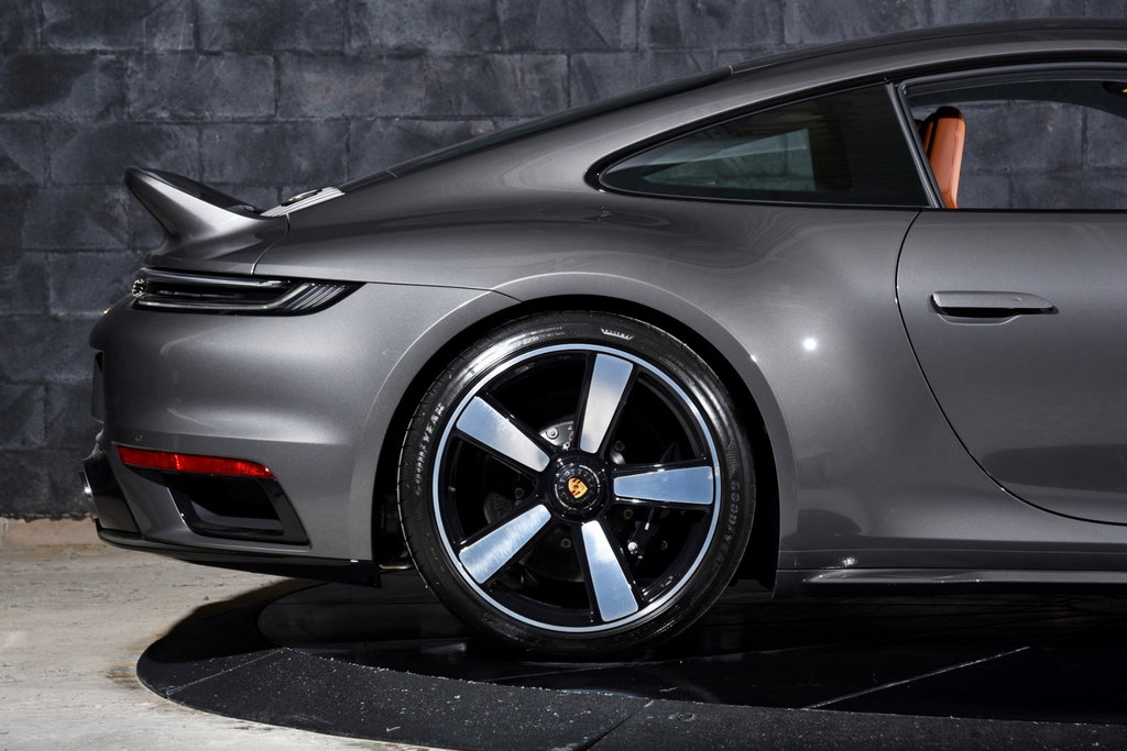 Porsche 992 Sport Classic