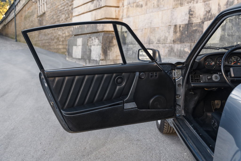 Porsche 911 Turbo 3.3