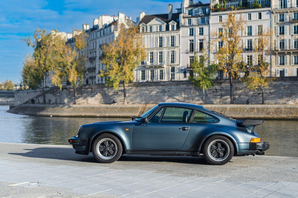 Porsche 911 Turbo 3.3