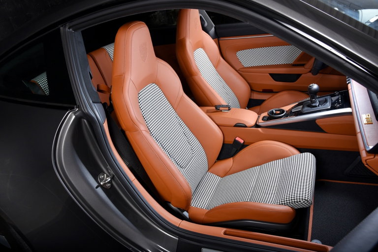 Porsche 992 Sport Classic