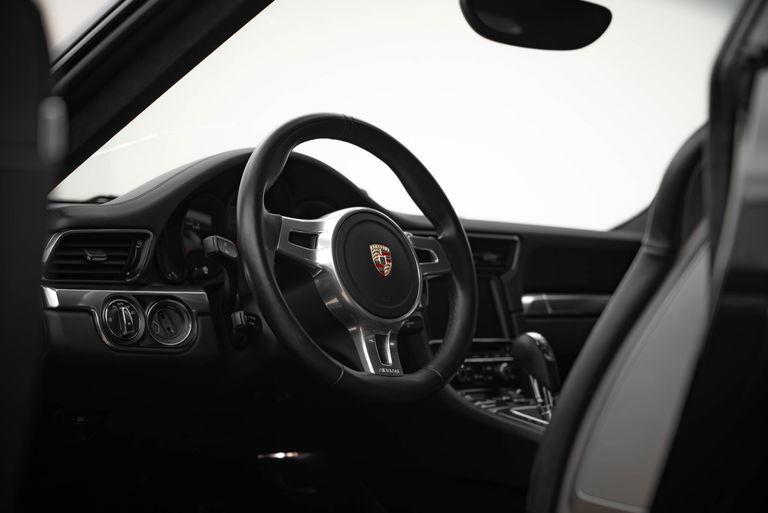 Porsche 991 Carrera Black Edition