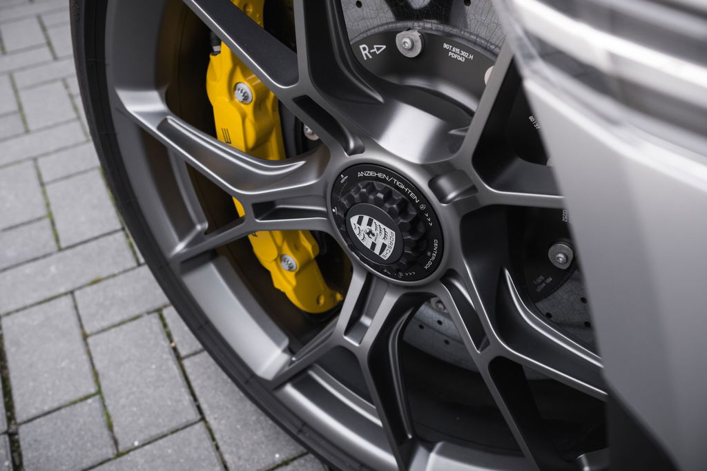 Porsche 992 GT3 Touring