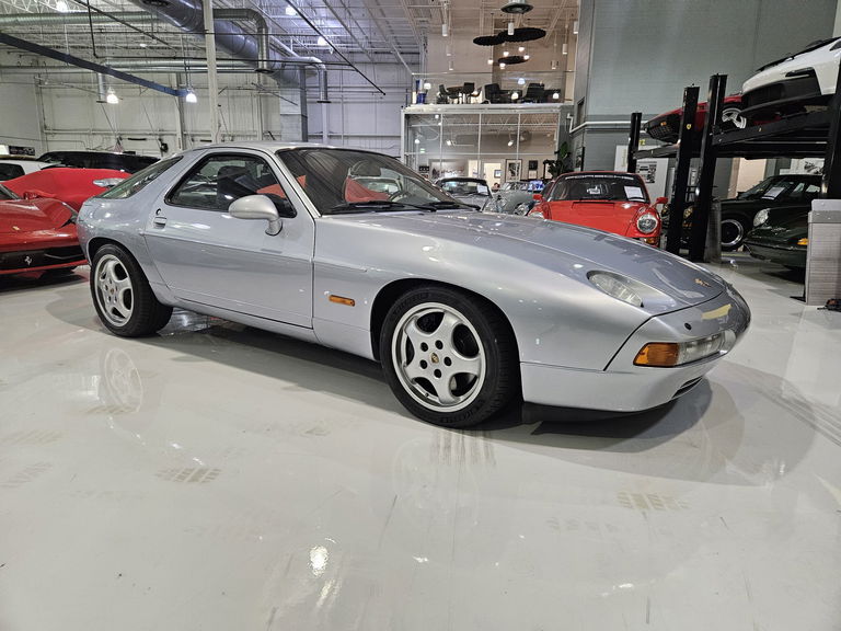Porsche 928 GTS