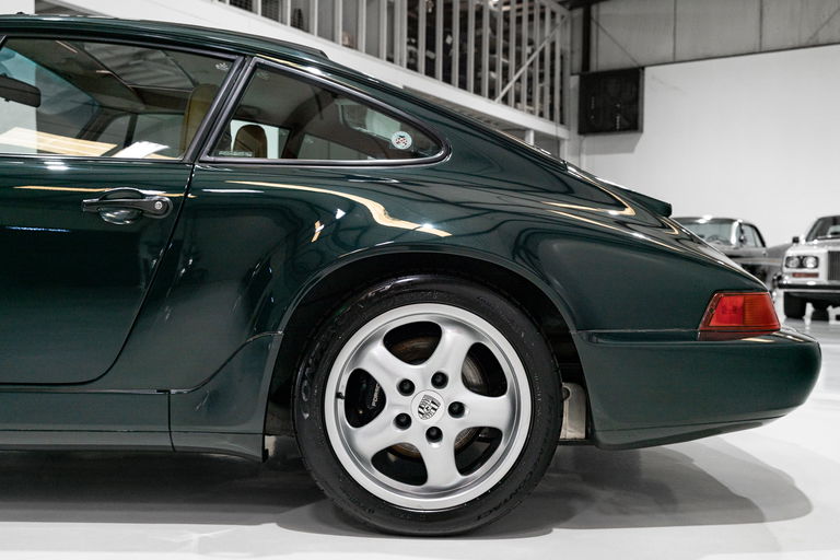 Porsche 964 Carrera 4