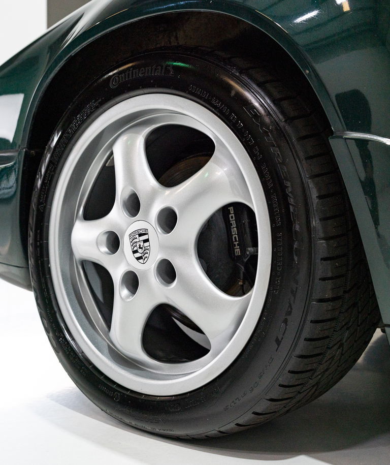 Porsche 964 Carrera 4