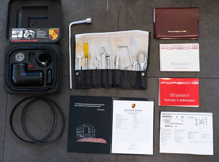 Porsche 964 Carrera 4