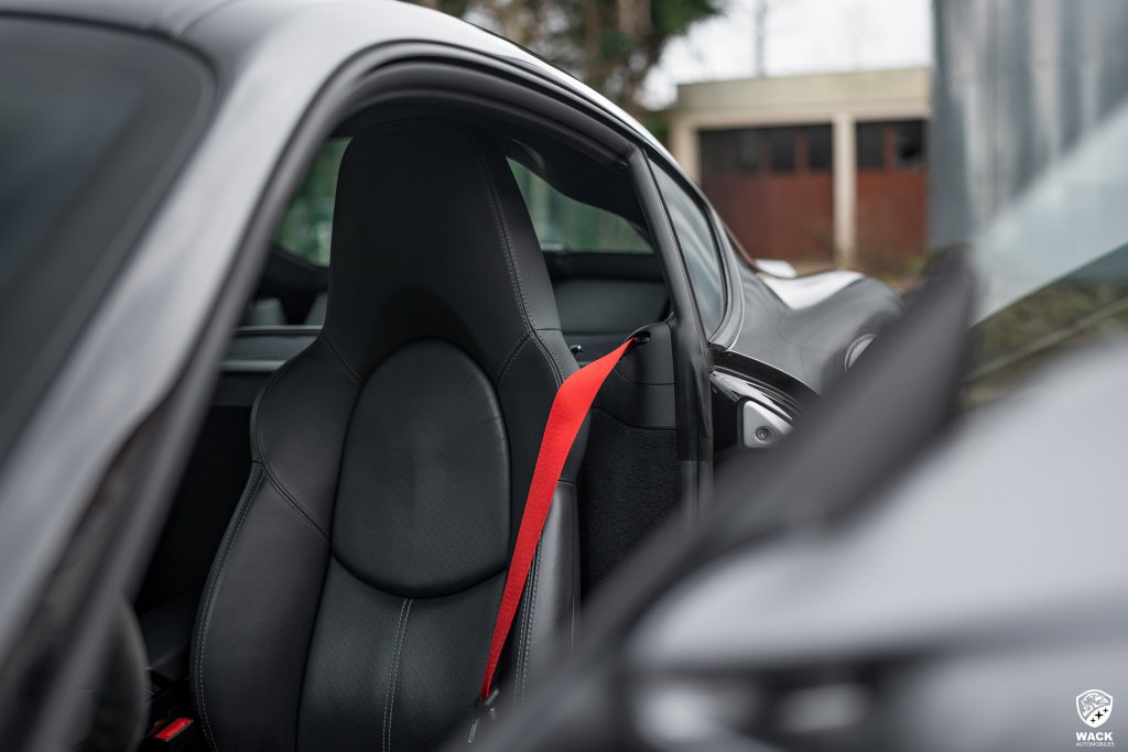 Porsche 987 Cayman R