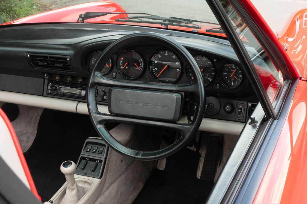 Porsche 964 Carrera 4