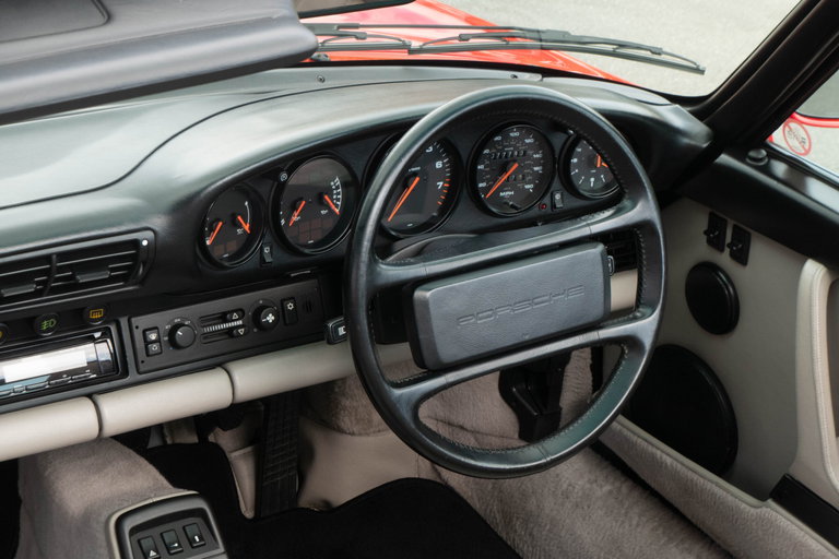 Porsche 964 Carrera 4