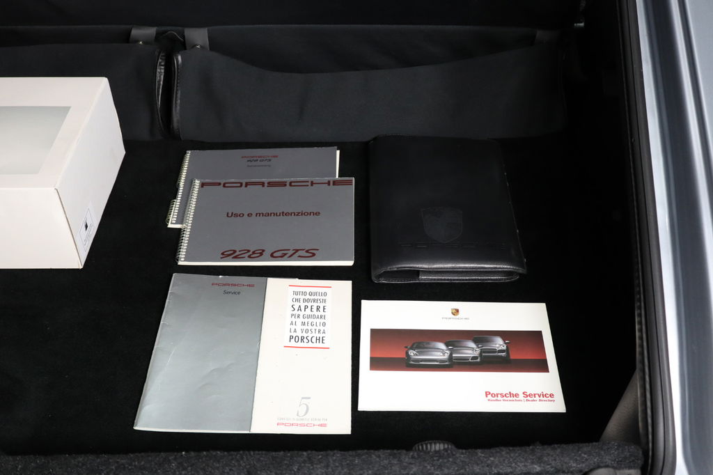 Porsche 928 GTS