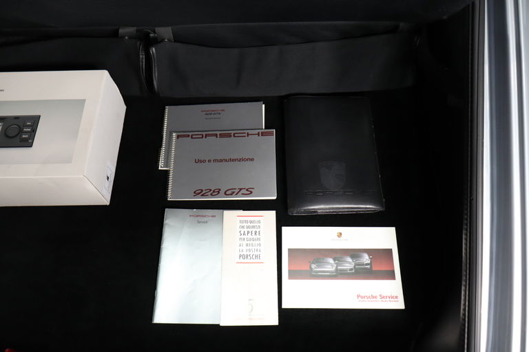Porsche 928 GTS