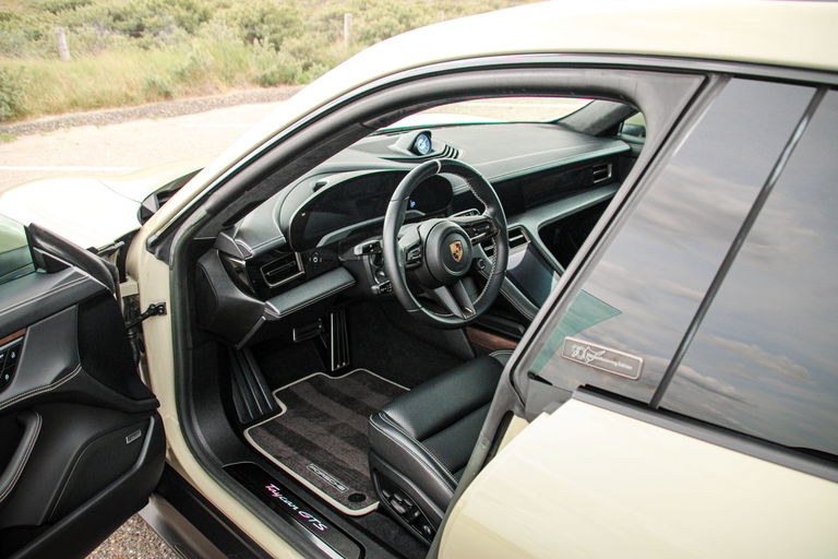 Porsche Taycan GTS