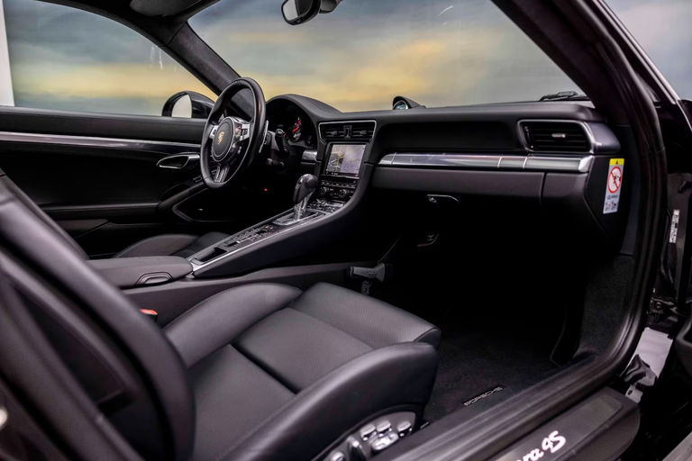 Porsche 991 Carrera 4S