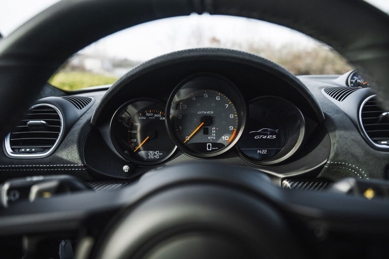Porsche 718 Cayman GT4 RS