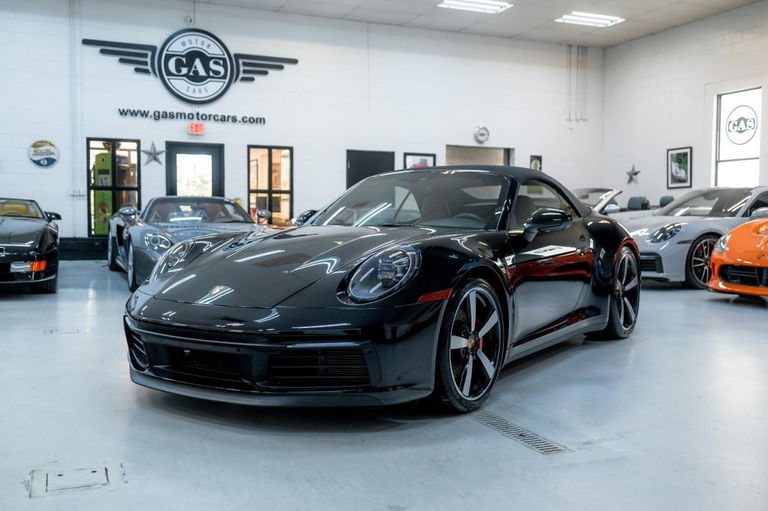 Porsche 992 Carrera 4S