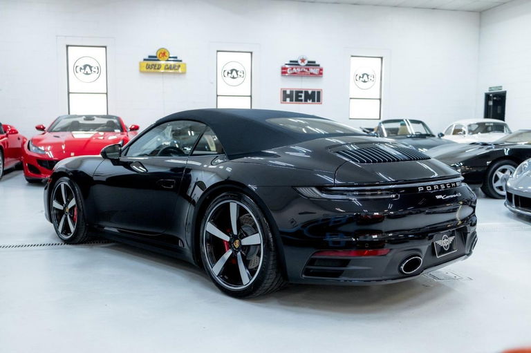 Porsche 992 Carrera 4S