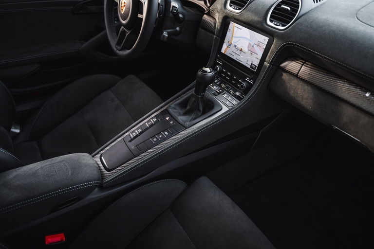 Porsche 718 Cayman GT4 RS