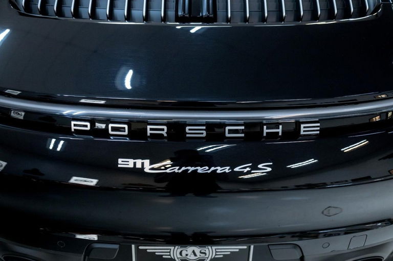 Porsche 992 Carrera 4S