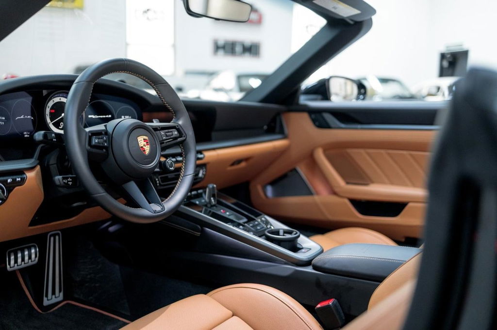 Porsche 992 Carrera 4S