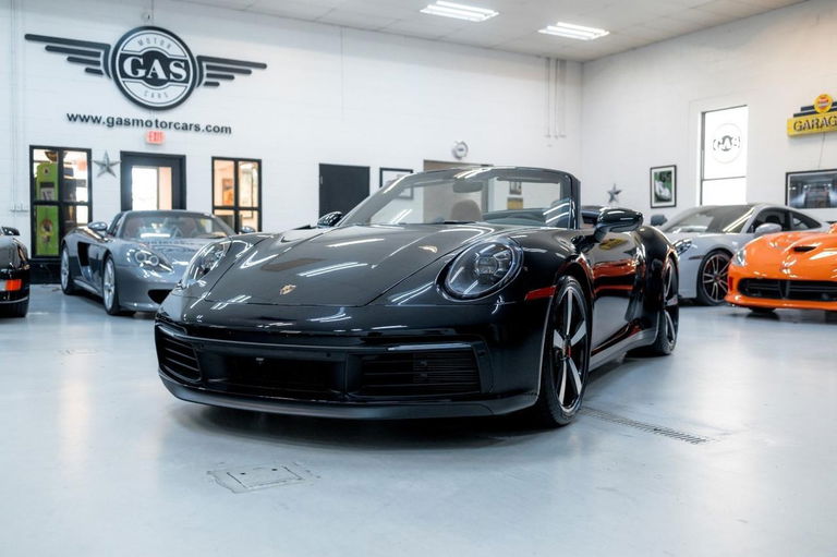 Porsche 992 Carrera 4S
