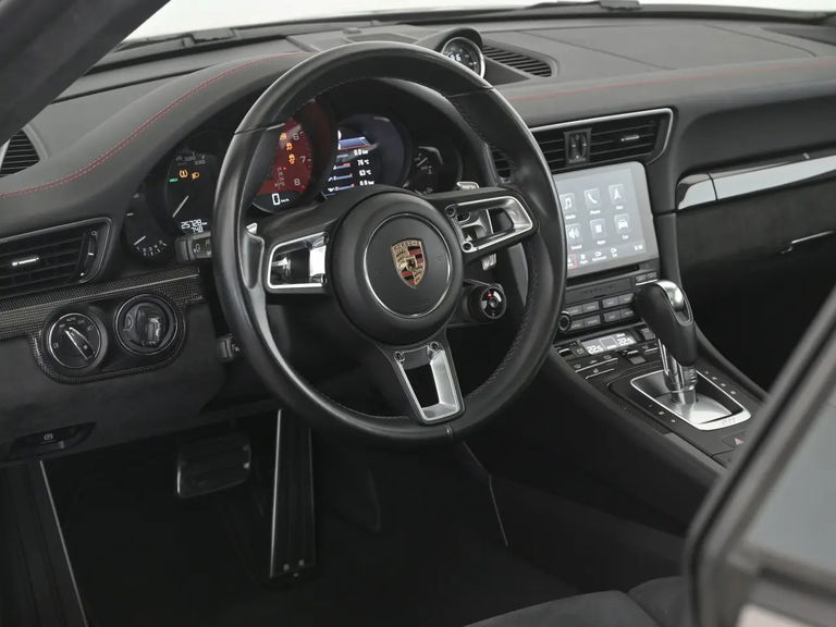 Porsche 991.2 Carrera 4 GTS
