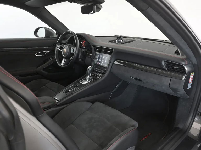 Porsche 991.2 Carrera 4 GTS