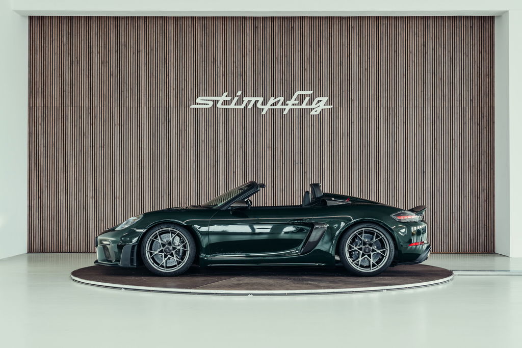 Porsche 718 Spyder RS