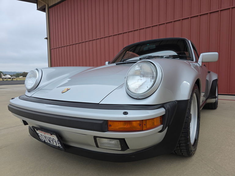 Porsche 911 Turbo 3.3 (US)