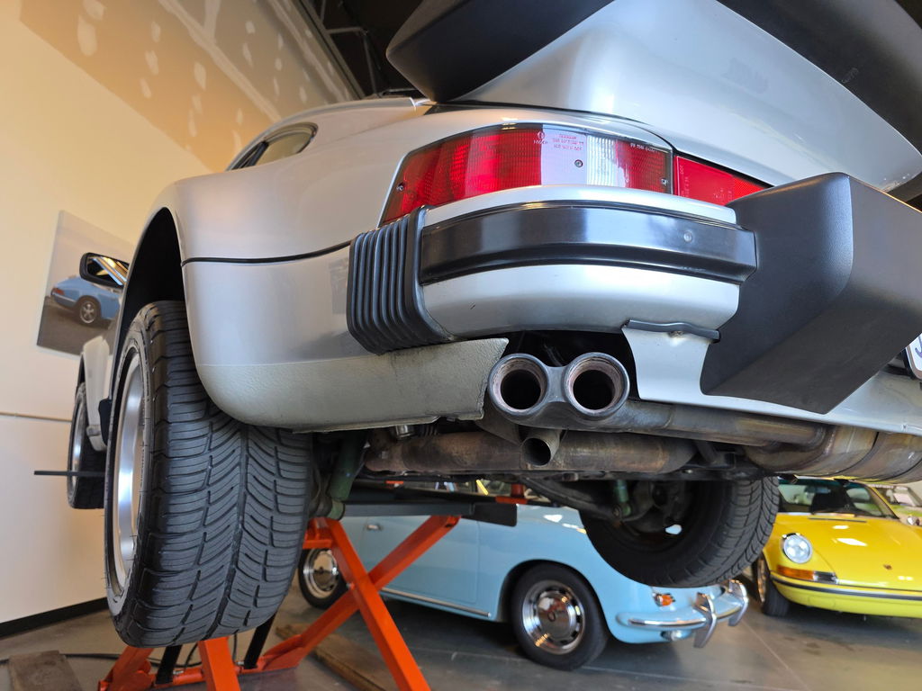 Porsche 911 Turbo 3.3 (US)