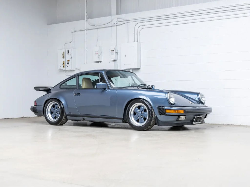 Porsche 911 Carrera 3.2