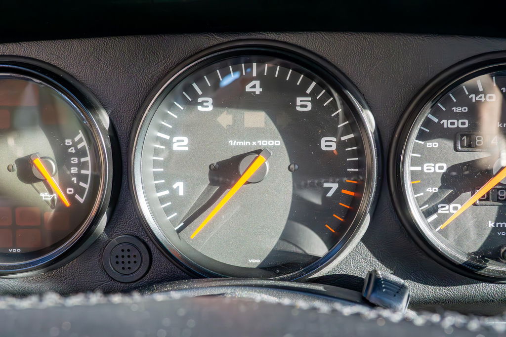 Porsche 964 Carrera 4