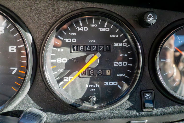 Porsche 964 Carrera 4