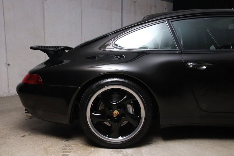 Porsche 993 Carrera 4