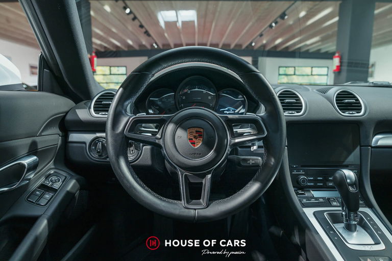 Porsche 718 Cayman