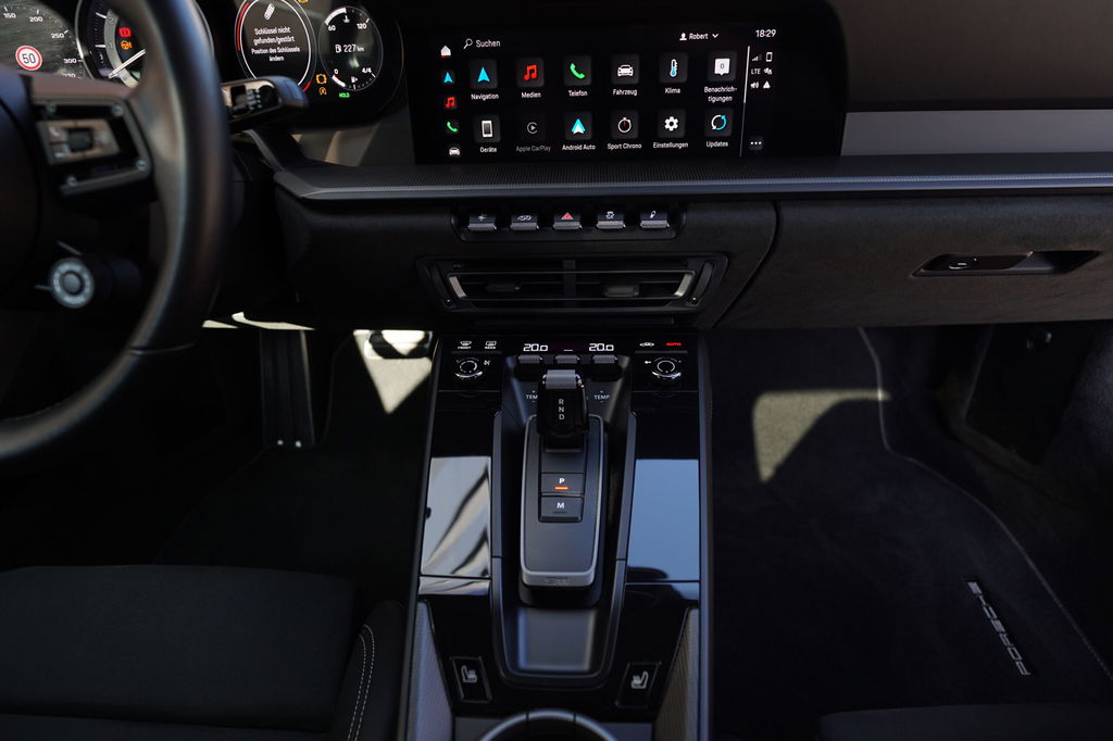 Porsche 992 Carrera GTS