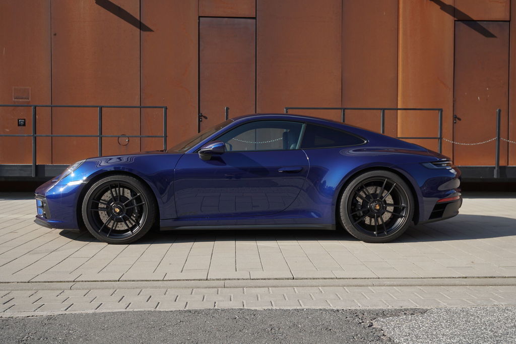 Porsche 992 Carrera GTS
