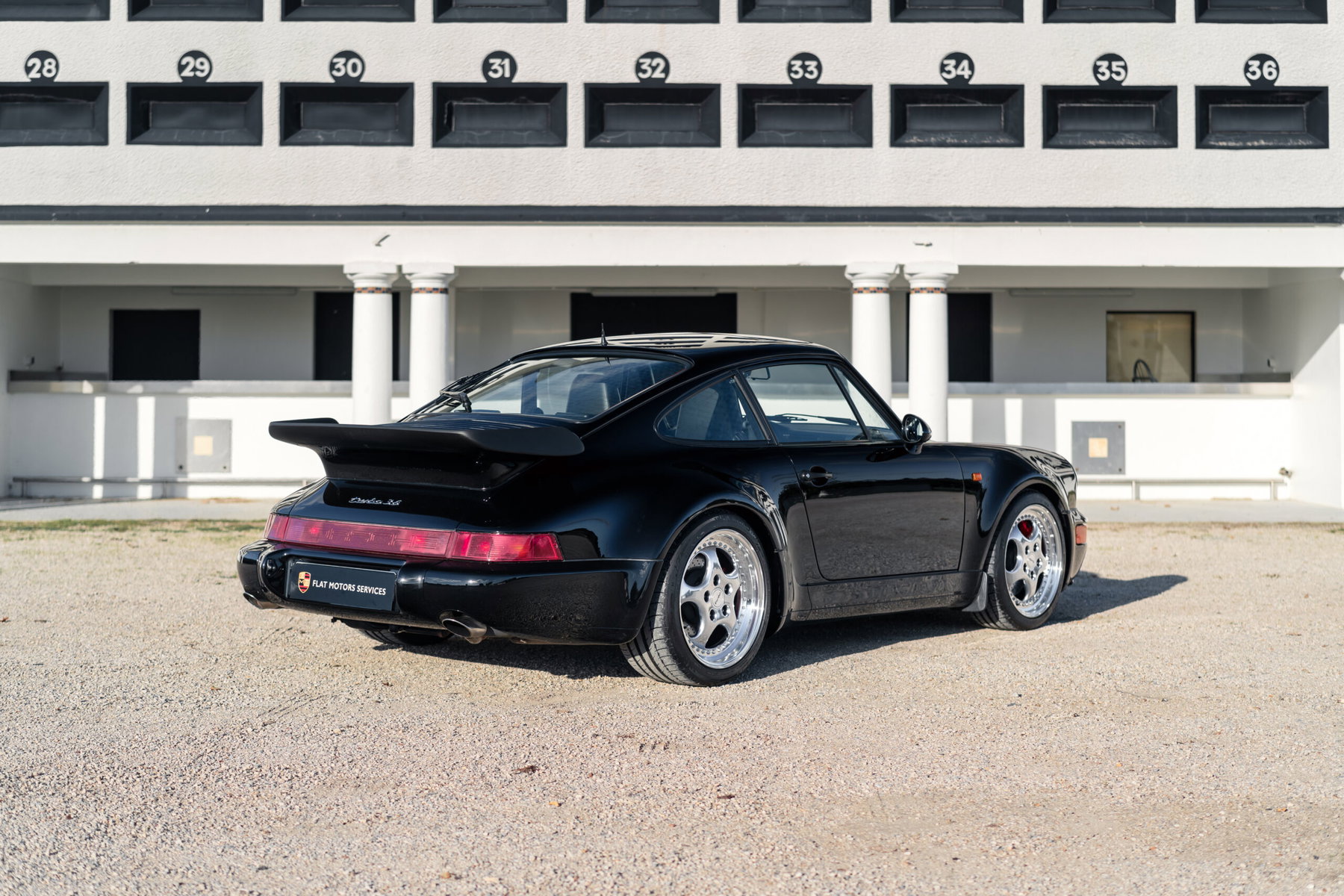 カプリ345ページ Porsche 964 Turbo 3,6 1993 - elferspot.com - Marketplace for