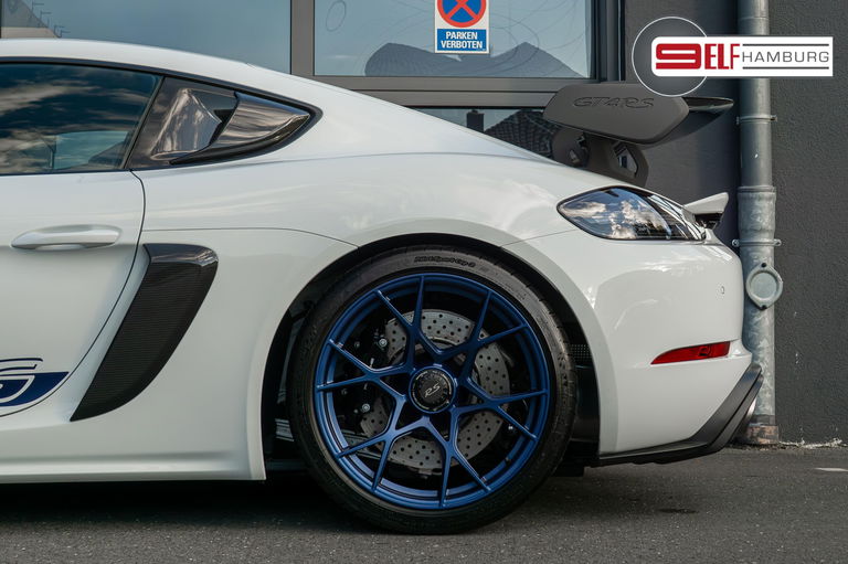 Porsche 718 Cayman GT4 RS