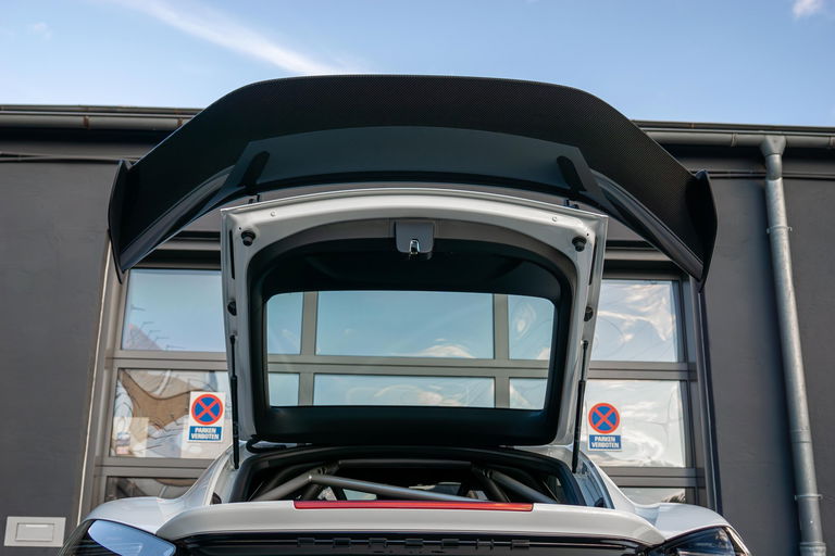 Porsche 718 Cayman GT4 RS