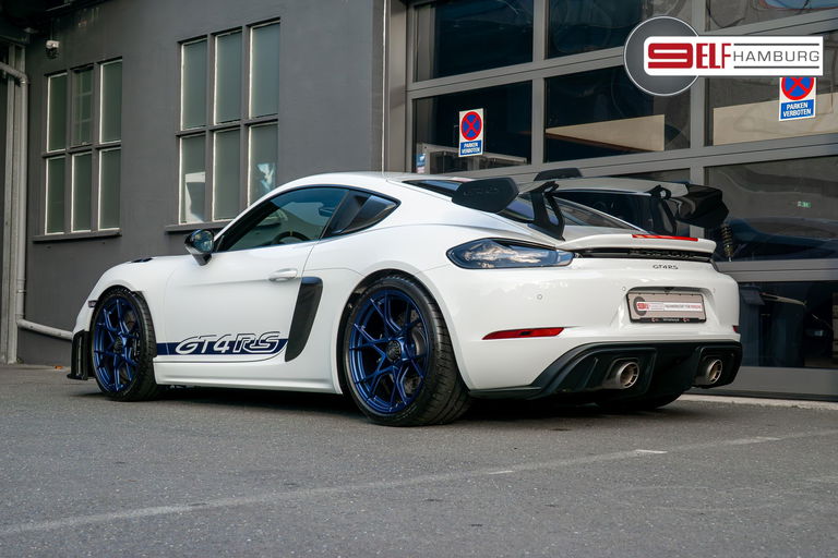 Porsche 718 Cayman GT4 RS