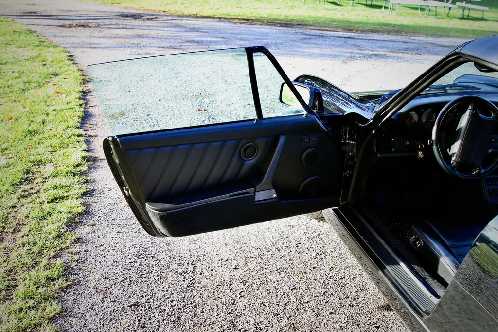 Porsche 964 Carrera 4