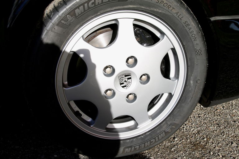 Porsche 964 Carrera 4