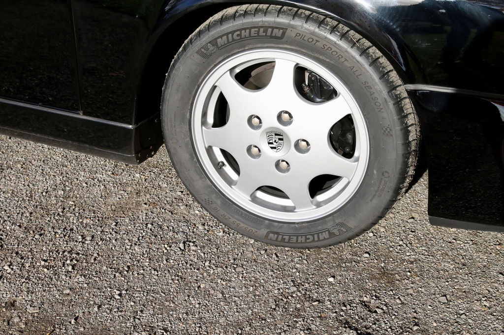 Porsche 964 Carrera 4