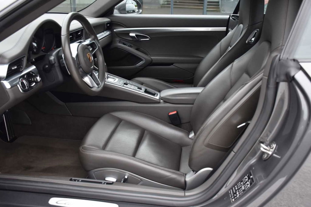 Porsche 991 Carrera 4