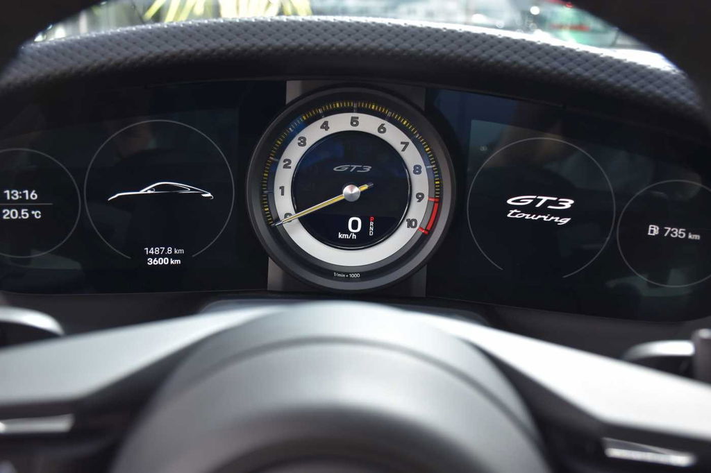 Porsche 992 GT3 Touring