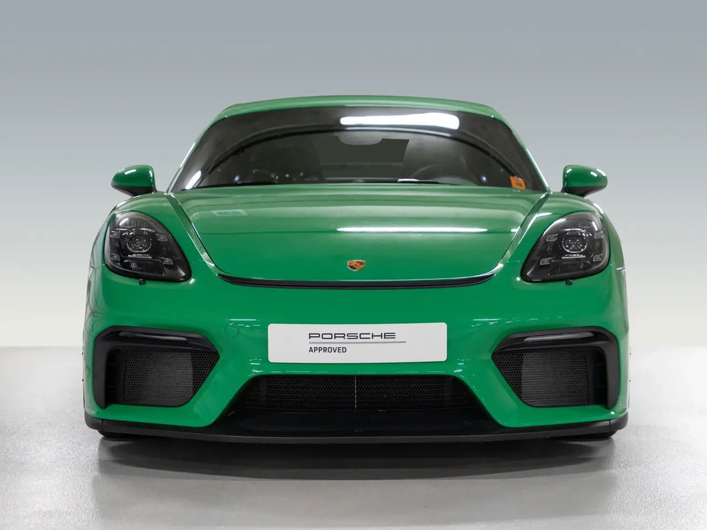 Porsche 718 Cayman GT4