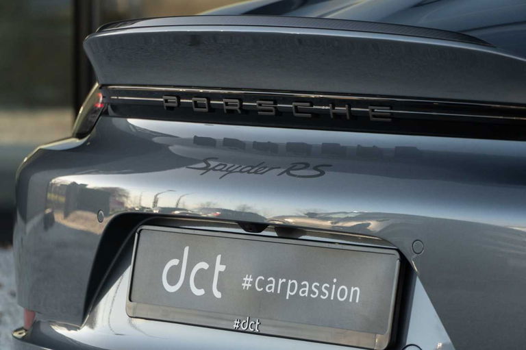 Porsche 718 Spyder RS