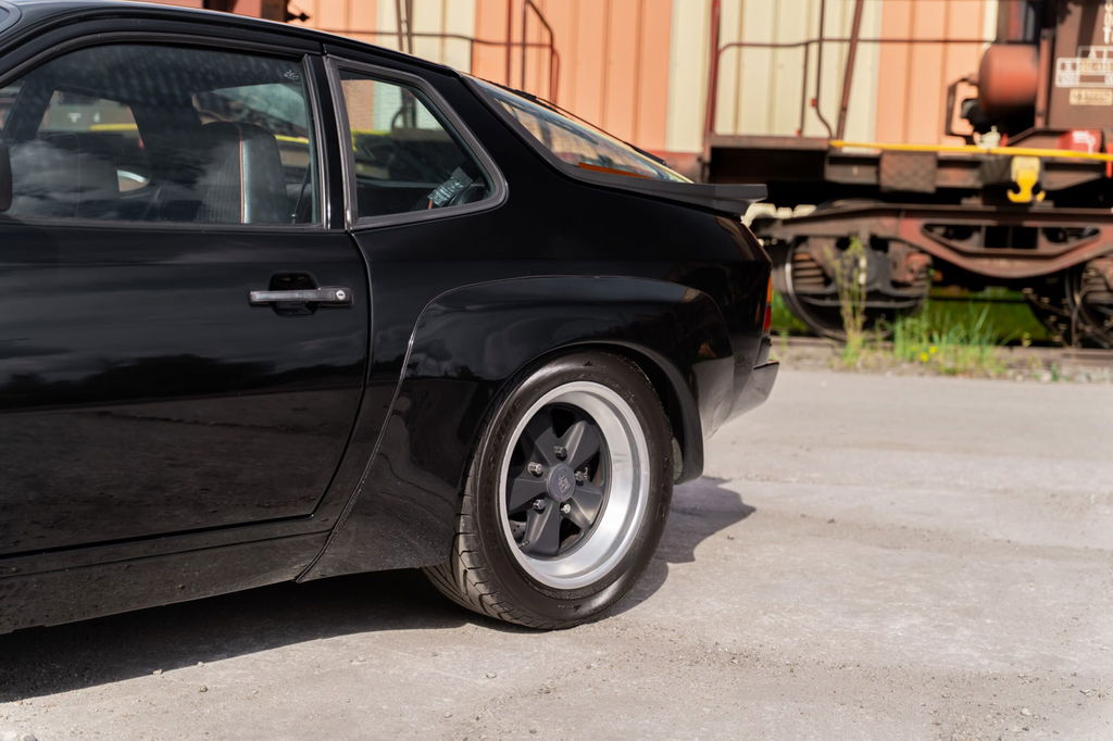 Porsche 924 Carrera GT